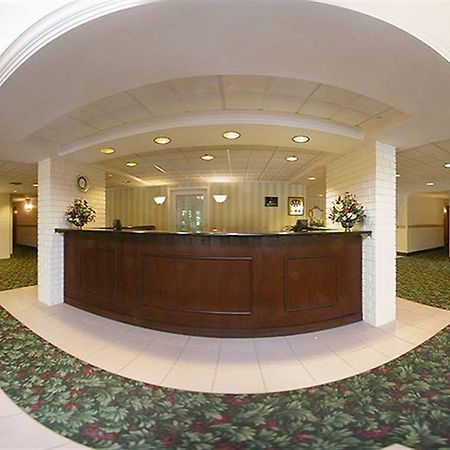 Holiday Inn Express - Williamsburg Busch Gardens Area By Ihg Buitenkant foto