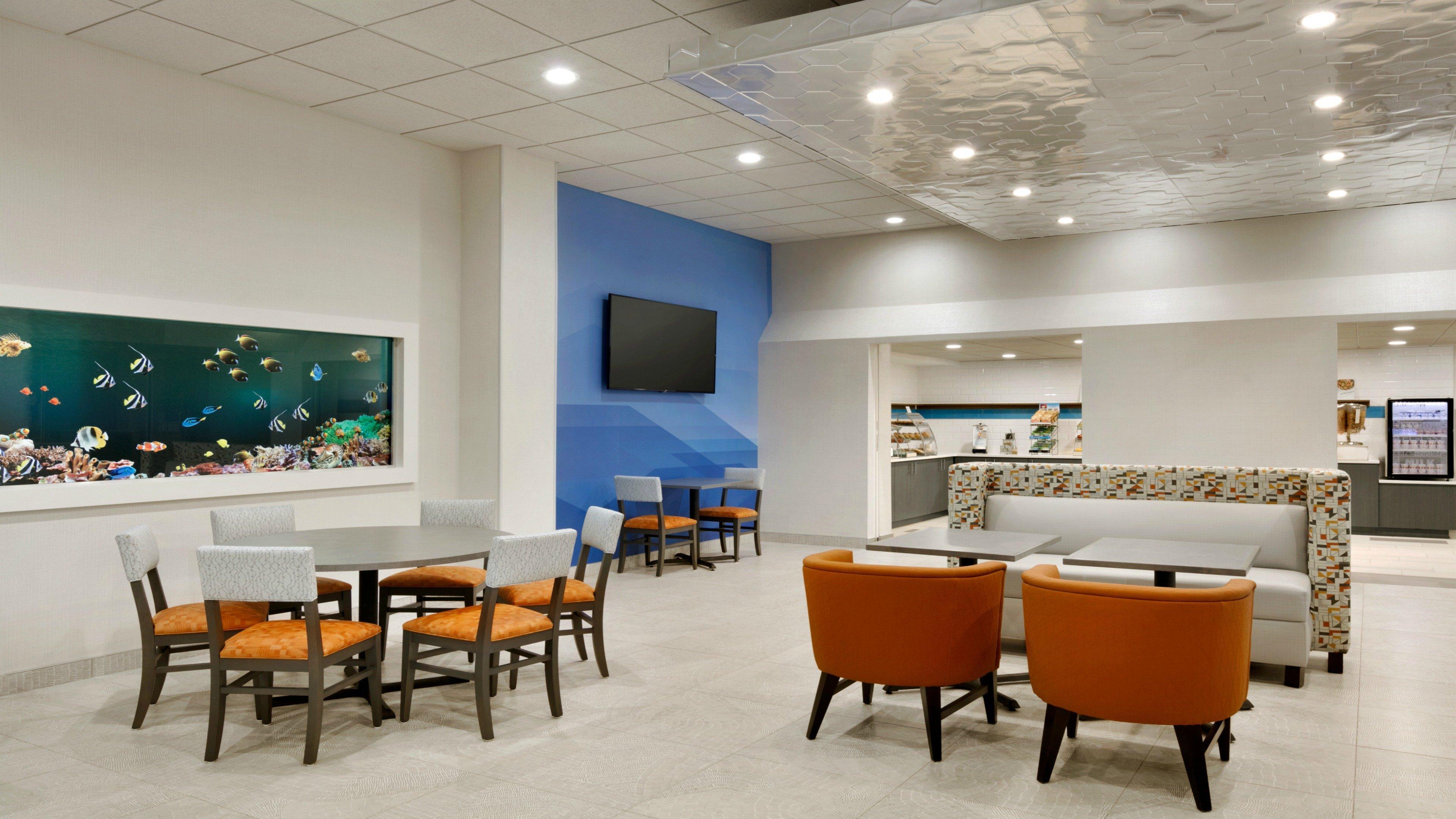 Holiday Inn Express - Williamsburg Busch Gardens Area By Ihg Buitenkant foto